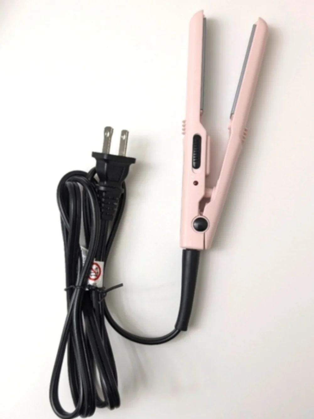 QUO Beauty by Conair Mini Hair Straightener 🩷 Light Pink BNIP - Picture 2 of 3